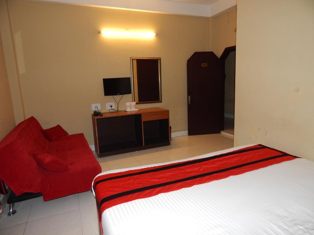 Breeze Hotel Sziliguri Kültér fotó