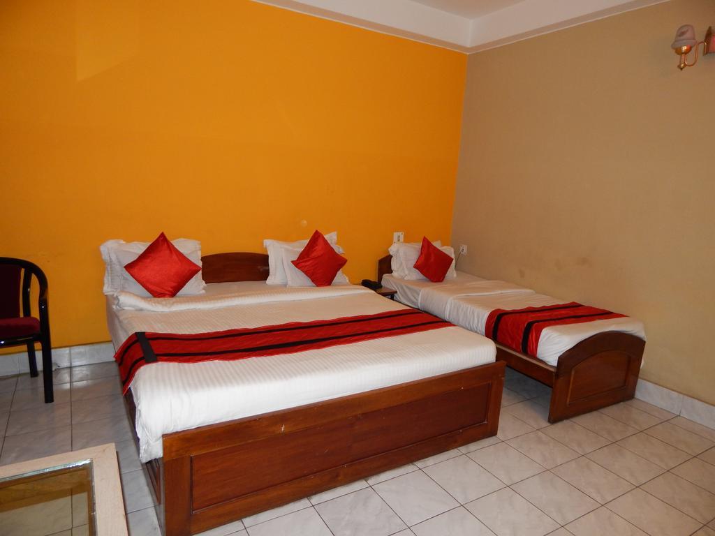 Breeze Hotel Sziliguri Szoba fotó