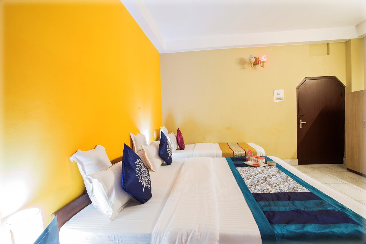 Breeze Hotel Sziliguri Kültér fotó