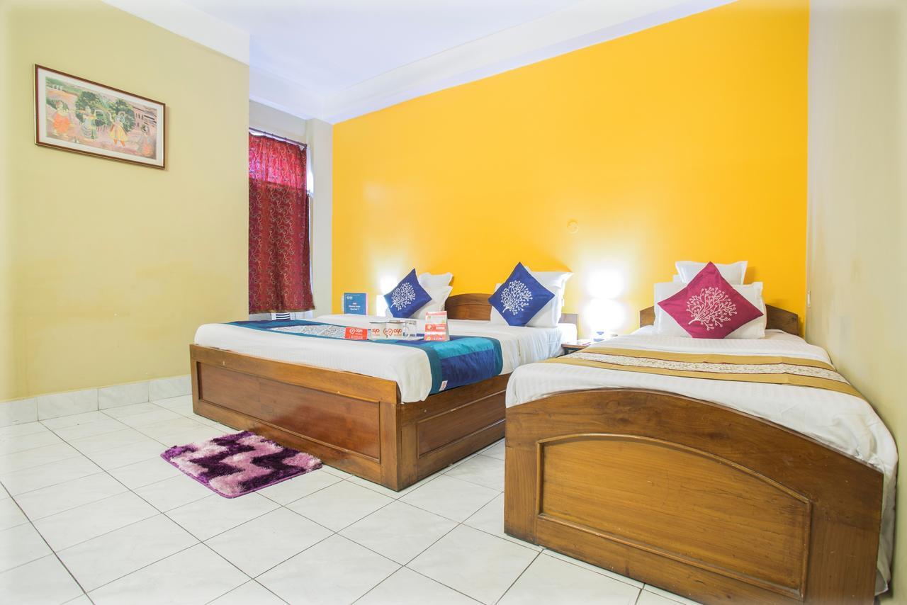 Breeze Hotel Sziliguri Kültér fotó