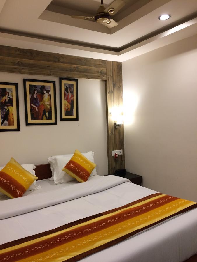 Breeze Hotel Sziliguri Kültér fotó